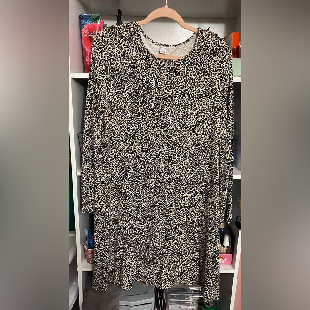 Old Navy Women's animal print Midi swing dress